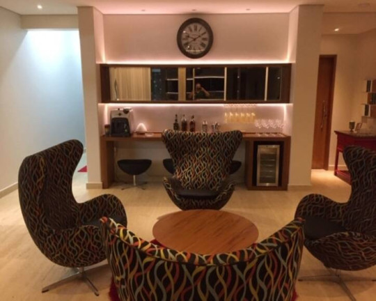 Imagem Casa com 4 Quartos à Venda, 1.466 m² em Tamboré - Barueri Imagem Casa com 4 Quartos à Venda, 1.466 m² em Tamboré - Barueri