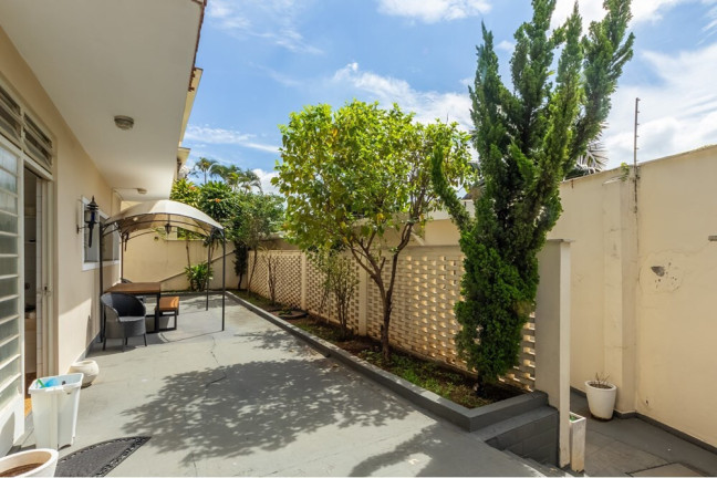 Imagem Casa com 3 Quartos à Venda, 379 m² em Pacaembu - São Paulo Imagem Casa com 3 Quartos à Venda, 379 m² em Pacaembu - São Paulo