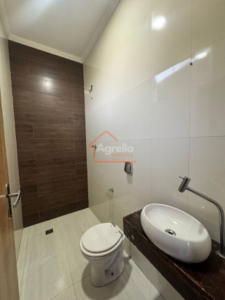 Imagem Casa com 3 Quartos à Venda, 197 m² em Jardim Suécia I - Mogi Guaçu Imagem Casa com 3 Quartos à Venda, 197 m² em Jardim Suécia I - Mogi Guaçu