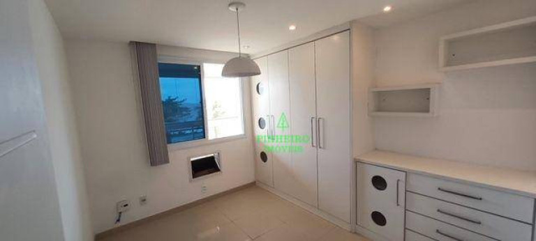 Imagem Apartamento com 4 Quartos à Venda, 141 m² em Piratininga - Niterói
