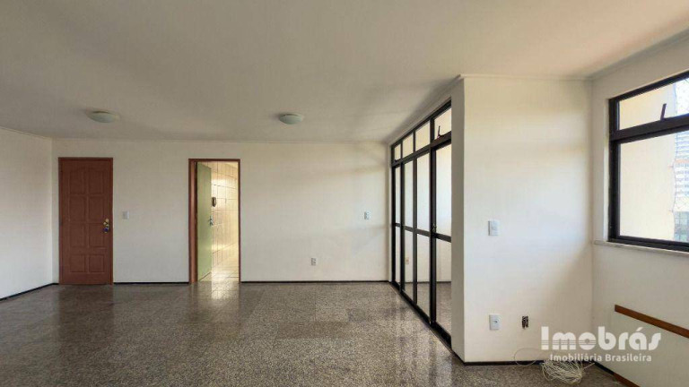 Imagem Apartamento com 3 Quartos para Alugar, 135 m² em Dionisio Torres - Fortaleza Imagem Apartamento com 3 Quartos para Alugar, 135 m² em Dionisio Torres - Fortaleza