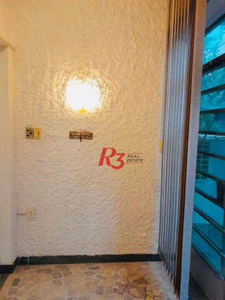 Sobrado com 2 Quartos para Alugar, 104 m² em Gonzaga - Santos