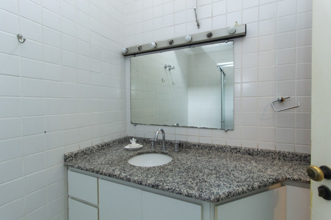 Imagem Casa com 5 Quartos à Venda, 330 m² em Planalto Paulista - São Paulo Imagem Casa com 5 Quartos à Venda, 330 m² em Planalto Paulista - São Paulo