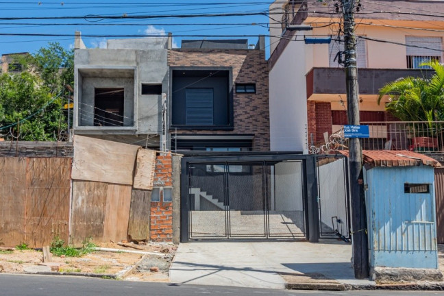 Imagem Casa com 3 Quartos à Venda, 210 m² em Chácara Das Pedras - Porto Alegre