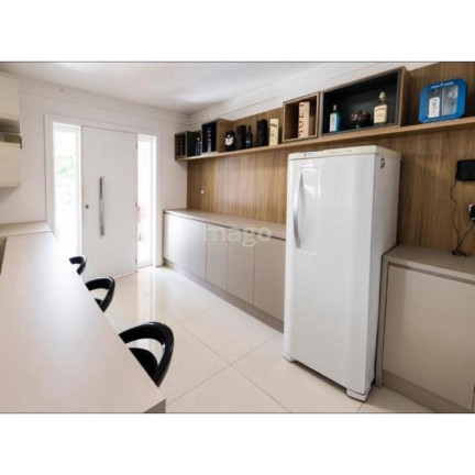 Imagem Casa com 3 Quartos à Venda, 350 m² em Taquaras - Balneário Camboriú
