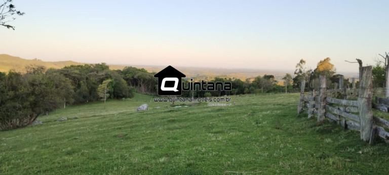 Imagem Imóvel com 1 Quarto à Venda, 230.000 m² em Santo Amor - Morro Redondo Imagem Imóvel com 1 Quarto à Venda, 230.000 m² em Santo Amor - Morro Redondo
