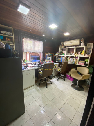 Imagem Casa de Condomínio com 3 Quartos à Venda, 480 m² em Badu - Niterói Imagem Casa de Condomínio com 3 Quartos à Venda, 480 m² em Badu - Niterói