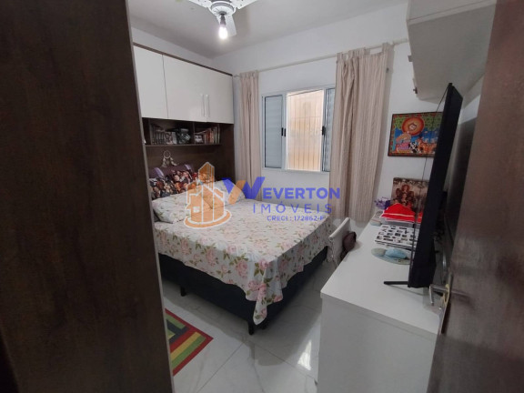 Imagem Casa com 2 Quartos à Venda, 126 m² em Jd. Santana - Mongaguá Imagem Casa com 2 Quartos à Venda, 126 m² em Jd. Santana - Mongaguá