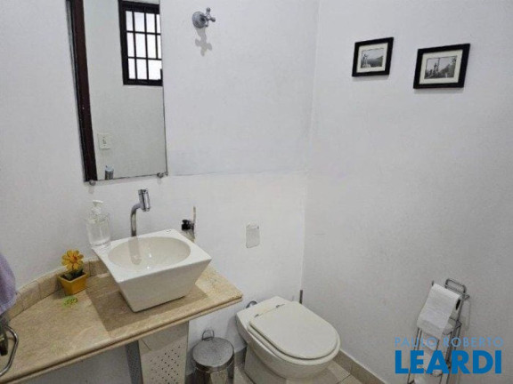 Imagem Sobrado com 4 Quartos à Venda, 389 m² em Vila Bastos - Santo André Imagem Sobrado com 4 Quartos à Venda, 389 m² em Vila Bastos - Santo André