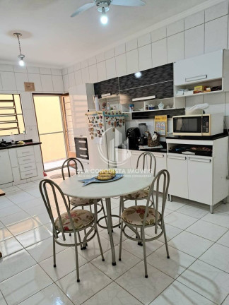 Imagem Casa com 2 Quartos à Venda, 155 m² em Jardim Saira - Sorocaba Imagem Casa com 2 Quartos à Venda, 155 m² em Jardim Saira - Sorocaba