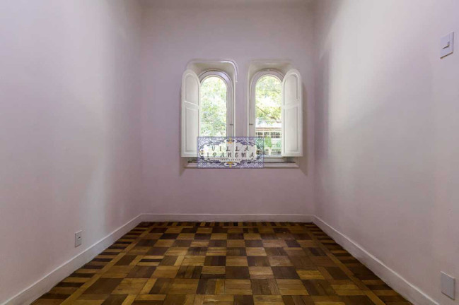 Imagem Imóvel com 3 Quartos à Venda, 170 m² em Tijuca - Rio De Janeiro Imagem Imóvel com 3 Quartos à Venda, 170 m² em Tijuca - Rio De Janeiro
