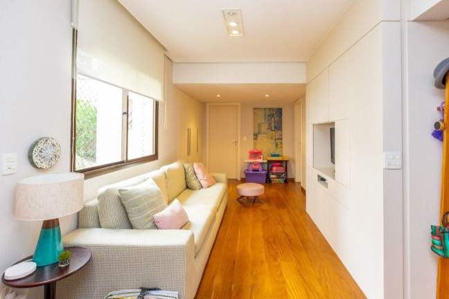 Imagem Apartamento com 3 Quartos à Venda, 218 m² em Itaim Bibi - São Paulo Imagem Apartamento com 3 Quartos à Venda, 218 m² em Itaim Bibi - São Paulo