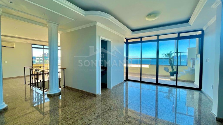 Imagem Cobertura com 3 Quartos à Venda, 240 m² em Kobrasol - São José