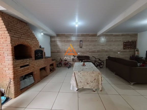 Imagem Casa com 4 Quartos à Venda, 240 m² Imagem Casa com 4 Quartos à Venda, 240 m²