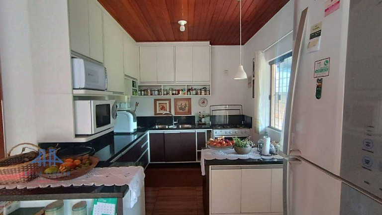 Imagem Casa com 3 Quartos à Venda, 200 m² em Cachoeira Do Bom Jesus - Florianópolis Imagem Casa com 3 Quartos à Venda, 200 m² em Cachoeira Do Bom Jesus - Florianópolis