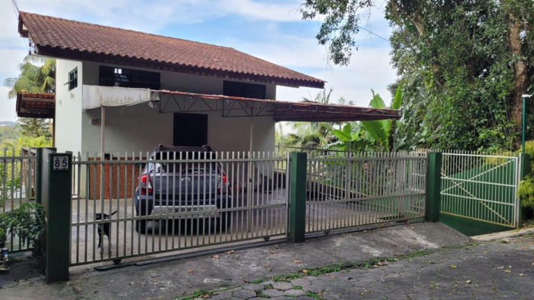 Casa com 2 Quartos à Venda, 123 m² em Glória - Joinville
