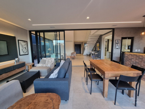 Imagem Sobrado com 4 Quartos à Venda, 424 m² em Residencial Alphaville Iv - Campo Grande Imagem Sobrado com 4 Quartos à Venda, 424 m² em Residencial Alphaville Iv - Campo Grande
