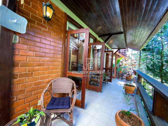 Imagem Casa com 4 Quartos à Venda, 146 m² em Granja Guarani - Teresópolis Imagem Casa com 4 Quartos à Venda, 146 m² em Granja Guarani - Teresópolis