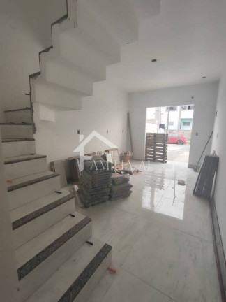 Imagem Casa com 2 Quartos à Venda, 63 m² em Espinheiros - Joinville