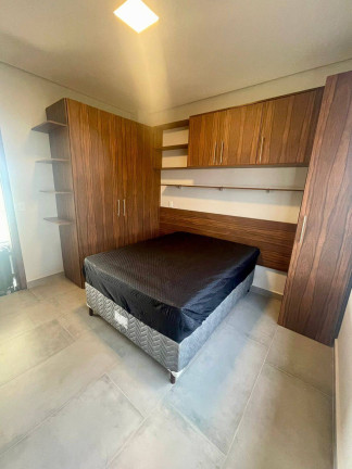 Imagem Casa com 4 Quartos à Venda, 450 m² em Botucatu