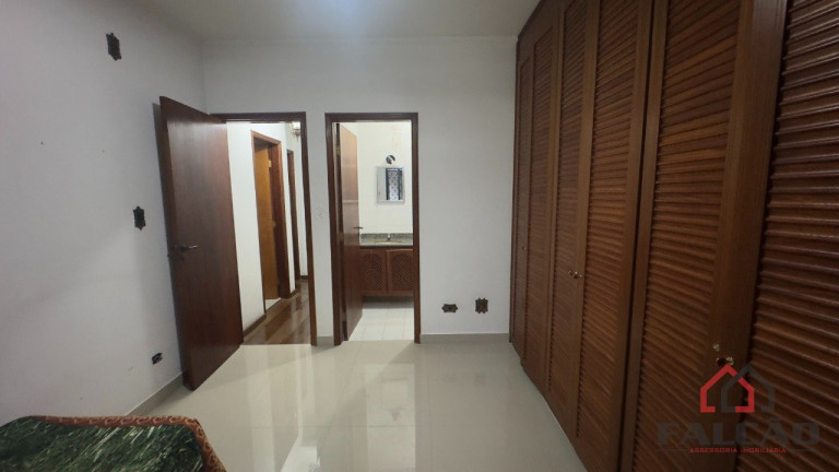 Imagem Casa com 3 Quartos à Venda, 234 m² em Embaré - Santos Imagem Casa com 3 Quartos à Venda, 234 m² em Embaré - Santos