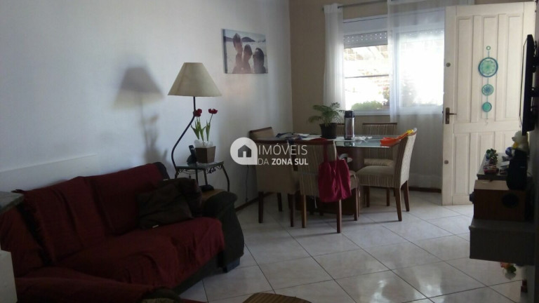 Imagem Casa com 2 Quartos à Venda, 60 m²