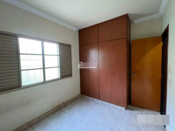 Imagem Casa com 3 Quartos à Venda, 300 m² em Estados Unidos - Uberaba Imagem Casa com 3 Quartos à Venda, 300 m² em Estados Unidos - Uberaba