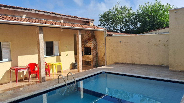 Imagem Casa com 3 Quartos à Venda, 250 m² em Tupy - Itanhaém Imagem Casa com 3 Quartos à Venda, 250 m² em Tupy - Itanhaém