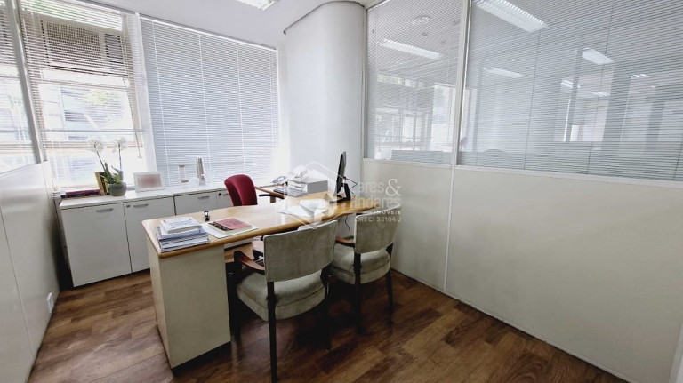 Imagem Sala Comercial à Venda, 540 m² em República - São Paulo Imagem Sala Comercial à Venda, 540 m² em República - São Paulo