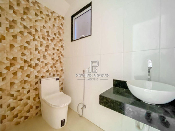 Imagem Casa com 4 Quartos à Venda, 216 m² em Granja Guarani - Teresópolis