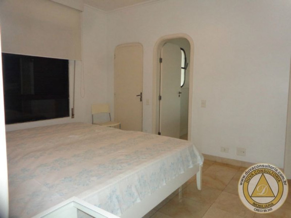 Imagem Apartamento com 3 Quartos à Venda, 217 m² em Centro - Guarujá