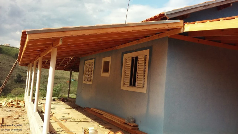 Imagem Imóvel com 2 Quartos à Venda, 90 m² em Zona Rural - Caldas Imagem Imóvel com 2 Quartos à Venda, 90 m² em Zona Rural - Caldas