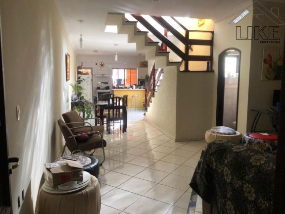 Imagem Casa com 3 Quartos à Venda, 240 m² em Jardim Torrão De Ouro - São José Dos Campos Imagem Casa com 3 Quartos à Venda, 240 m² em Jardim Torrão De Ouro - São José Dos Campos