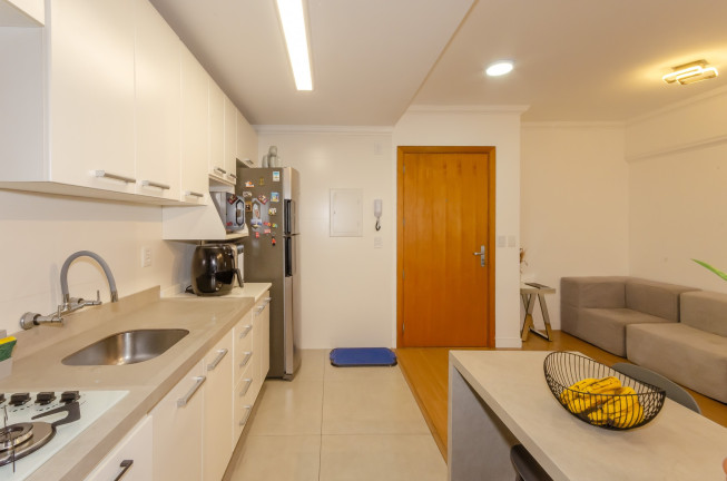 Imagem Imóvel com 2 Quartos à Venda, 72 m² em Passo Da Areia - Porto Alegre