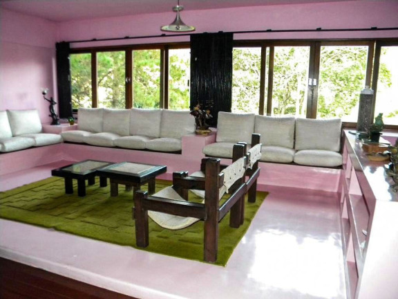 Imagem Casa com 7 Quartos à Venda, 120 m² em Itaipava - Petrópolis Imagem Casa com 7 Quartos à Venda, 120 m² em Itaipava - Petrópolis