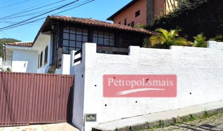 Imagem Casa com 3 Quartos à Venda, 166 m² em São Sebastião - Petrópolis Imagem Casa com 3 Quartos à Venda, 166 m² em São Sebastião - Petrópolis
