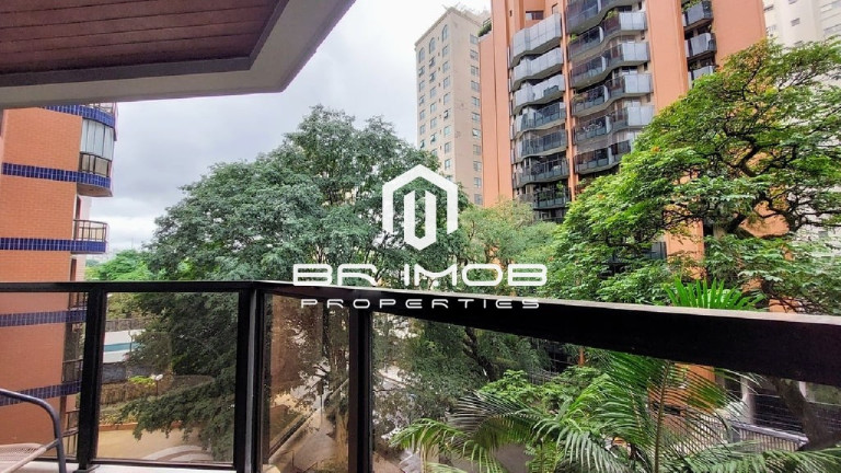 Imagem Imóvel com 4 Quartos à Venda, 246 m² em Itaim Bibi - São Paulo Imagem Imóvel com 4 Quartos à Venda, 246 m² em Itaim Bibi - São Paulo