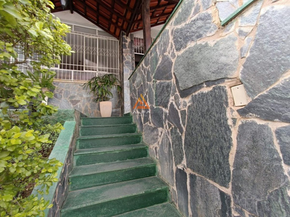 Imagem Casa com 3 Quartos à Venda, 161 m² Imagem Casa com 3 Quartos à Venda, 161 m²