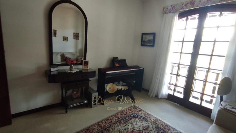 Imagem Casa com 6 Quartos à Venda, 700 m² em Tijuca - Teresópolis Imagem Casa com 6 Quartos à Venda, 700 m² em Tijuca - Teresópolis