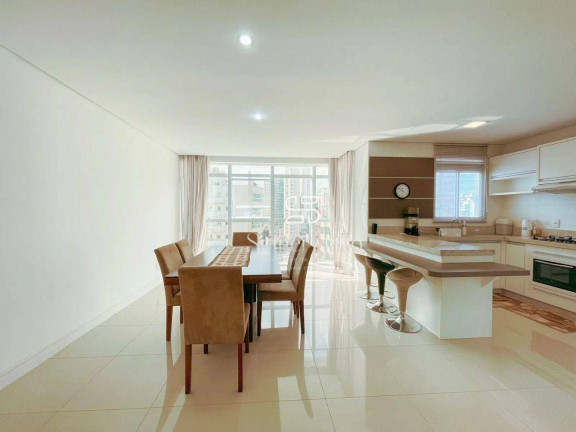Apartamento com 3 Quartos à Venda, 136 m² em 2 Quadra Centro - Balneário Camboriú