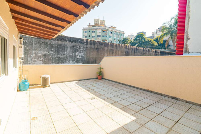 Imagem Imóvel com 3 Quartos à Venda, 170 m² em Auxiliadora - Porto Alegre Imagem Imóvel com 3 Quartos à Venda, 170 m² em Auxiliadora - Porto Alegre
