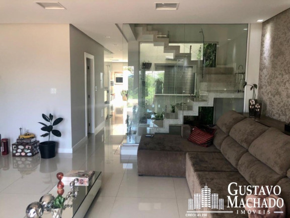 Imagem Casa com 4 Quartos à Venda, 281 m² em Jardim Belvedere - Volta Redonda Imagem Casa com 4 Quartos à Venda, 281 m² em Jardim Belvedere - Volta Redonda