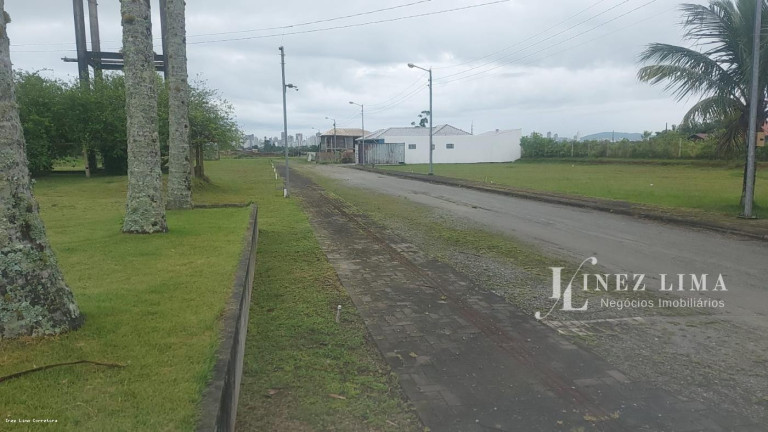 Imagem Terreno à Venda, 300 m² em Sertão Do Trombudo - Itapema Imagem Terreno à Venda, 300 m² em Sertão Do Trombudo - Itapema