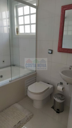 Imagem Casa com 5 Quartos à Venda, 270 m² Imagem Casa com 5 Quartos à Venda, 270 m²