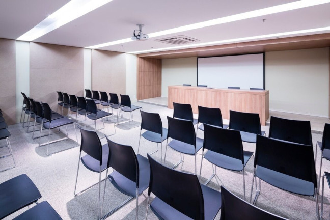 Imagem Sala Comercial à Venda, 39 m² em Praia De Belas - Porto Alegre Imagem Sala Comercial à Venda, 39 m² em Praia De Belas - Porto Alegre