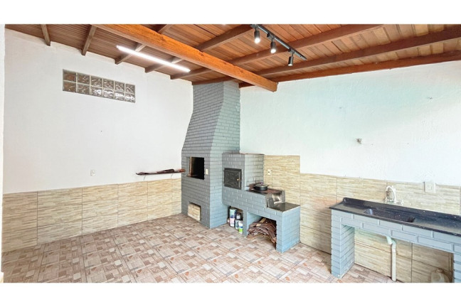 Imagem Casa com 2 Quartos à Venda, 125 m² em Hípica - Porto Alegre Imagem Casa com 2 Quartos à Venda, 125 m² em Hípica - Porto Alegre