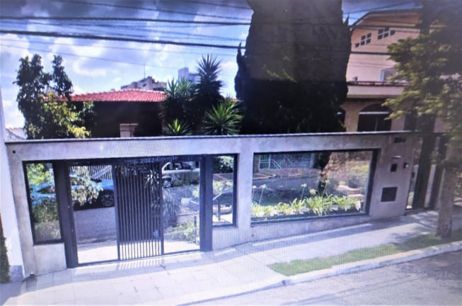 Casa com 3 Quartos à Venda, 380 m² em Jardim Avelino - São Paulo