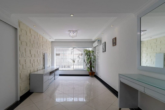 Imagem Casa com 3 Quartos à Venda, 271 m² em Parque Jabaquara - São Paulo Imagem Casa com 3 Quartos à Venda, 271 m² em Parque Jabaquara - São Paulo
