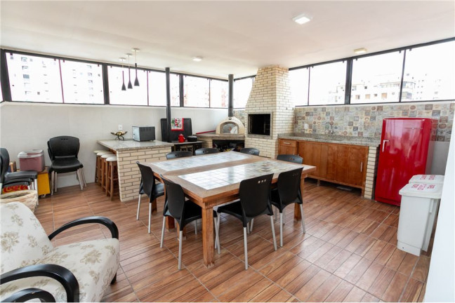 Imagem Cobertura com 4 Quartos à Venda, 260 m² em Higienópolis - Porto Alegre Imagem Cobertura com 4 Quartos à Venda, 260 m² em Higienópolis - Porto Alegre