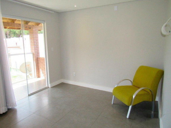 Imagem Casa com 4 Quartos à Venda, 200 m² em Florianópolis Imagem Casa com 4 Quartos à Venda, 200 m² em Florianópolis